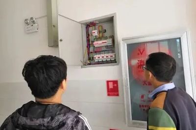 筑牢校園安全防線 寄宿制學(xué)?；馂?zāi)預(yù)防與計(jì)算機(jī)房維護(hù)服務(wù)關(guān)鍵要點(diǎn)